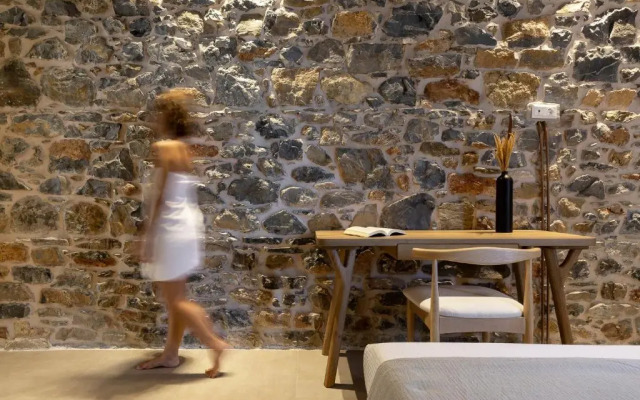 Lichnos Luxury Suites