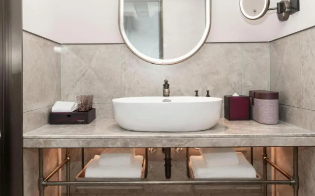 Vienna Hotel Dongguan Song Flower Lake