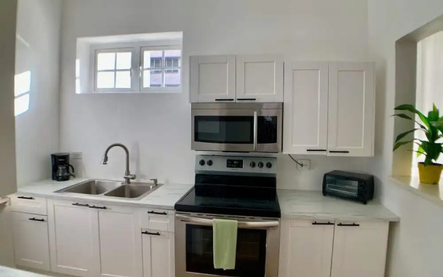 Casa Blanca in the Heart of Miramar