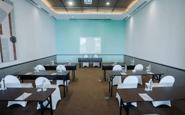 Luwansa Hotel & Convention Center Manado