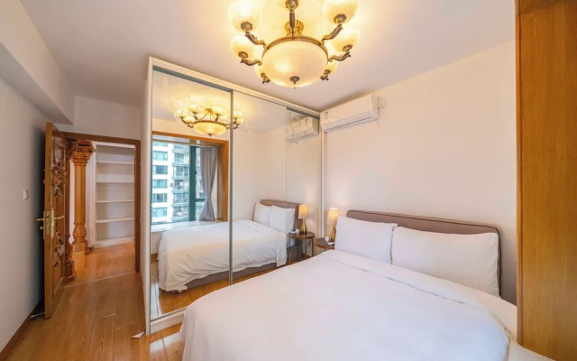 Tyms Xujiahui Premium 2BR APT Metro – Guest Rooms – Shanghai