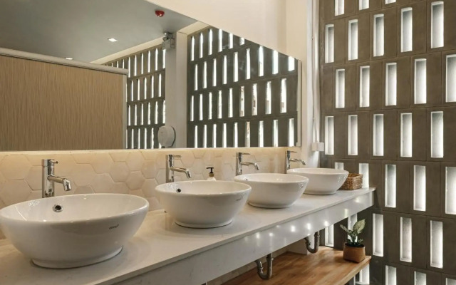 Hidden Garden Hostel