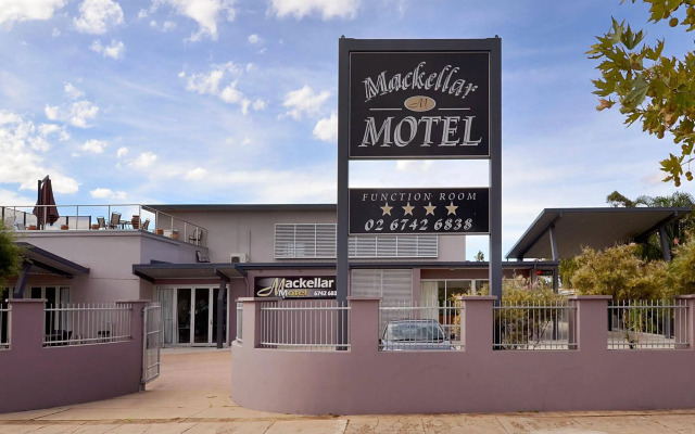 Mackellar Motel
