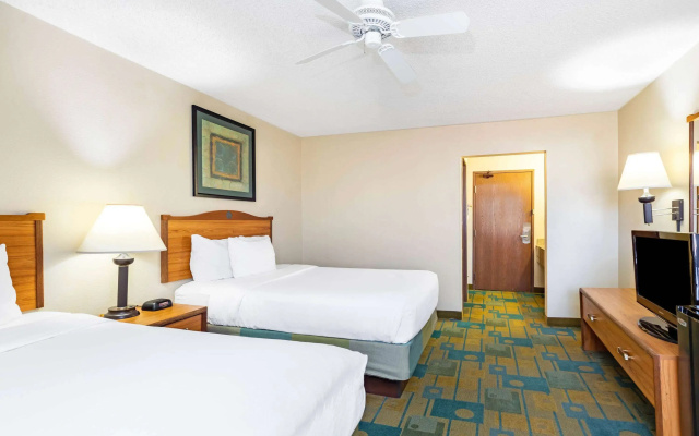 La Quinta Inn & Suites by Wyndham El Paso East