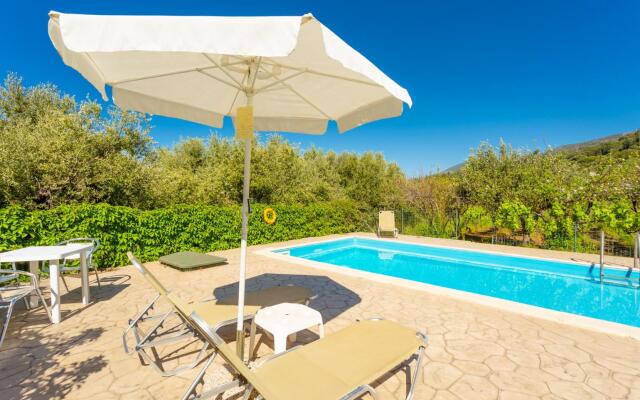 Villa Russa Alekos Large Private Pool Walk to Beach Sea Views Wifi Car Not Required - 2020