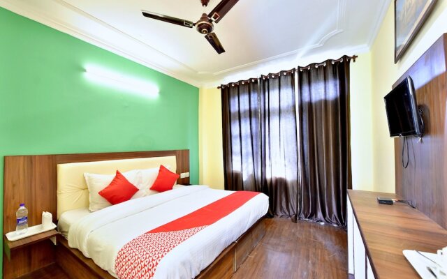 OYO 12907 Hotel Isha Residency