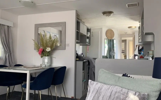 Immaculate 2-bed Caravan in Clacton-on-sea