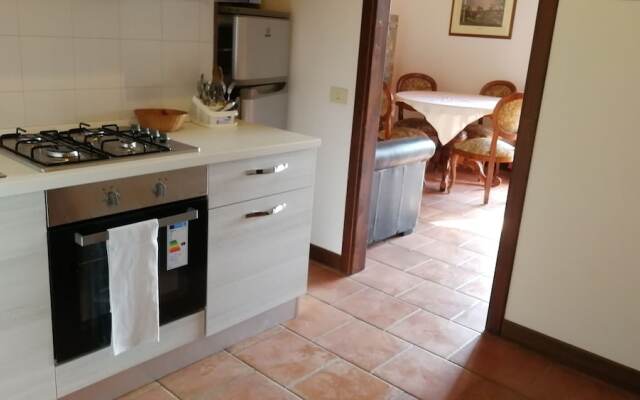 Apartment for 6 People in Villa Luzi Farmhouse