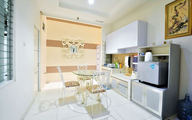 ZEN Rooms Basic Sunter Agung Utara Syariah