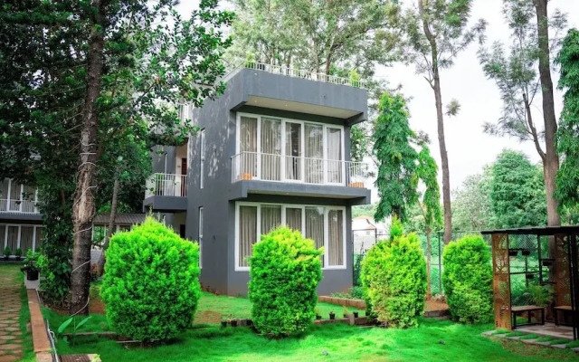 Thavika Silverwood Residence Yelagiri