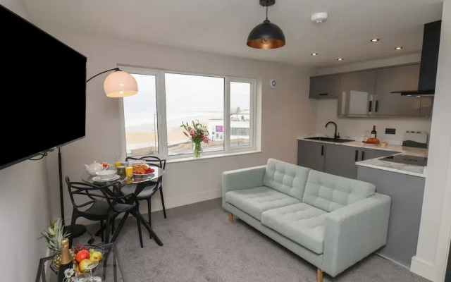 Apt 8 @ Hunter's Quay