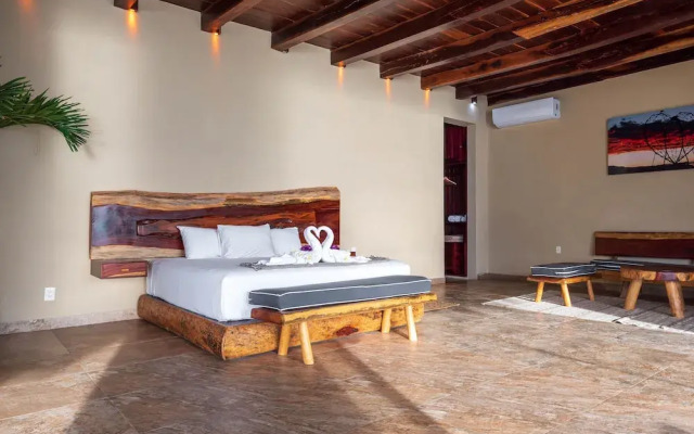Casa Aakbal