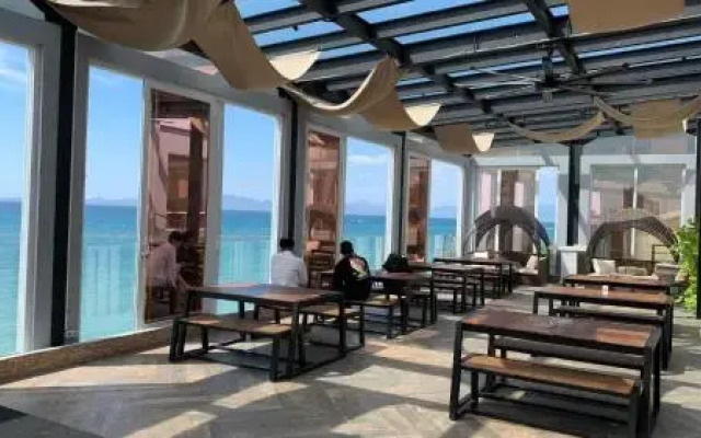 M Hotel Kupang