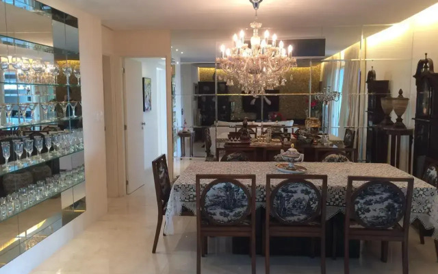 Apt Luxo 4 quartos Barra
