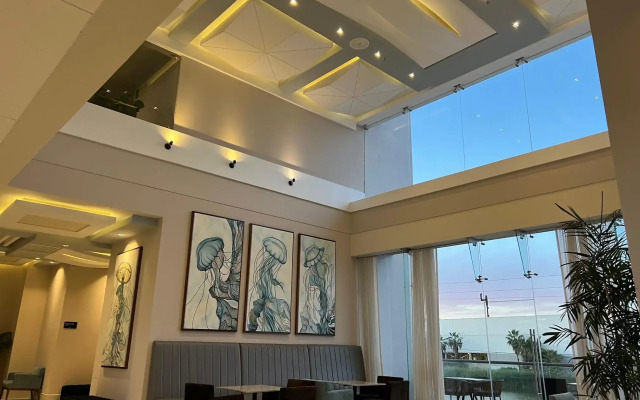 Varali Grand Hotel