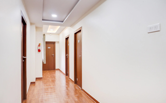 OYO Flagship 81602 Hotel Mv Galaxy