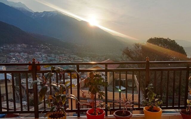 Hotel Dewan Palace Dharamshala