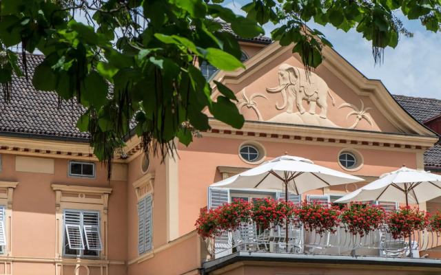 Hotel Elephant