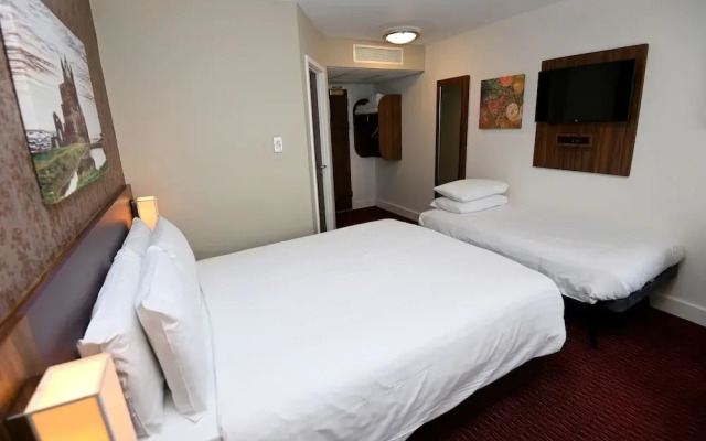 Penny Hedge, Whitby by Marston's Inns