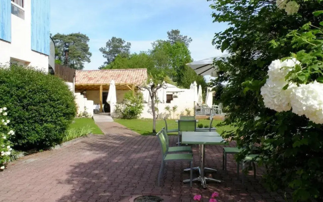 Hôtel Le Pont Bernet