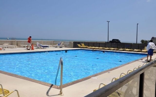 Golden Sands 504 - 2 Br Condo