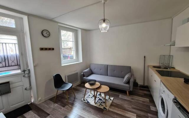 Centre ville deux pièces de charme 35 m².