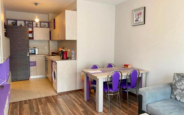 Green Paradise Deluxe Apartments