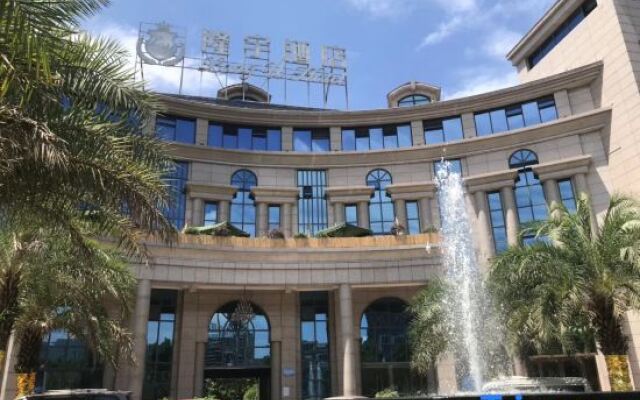 Long U Hotel