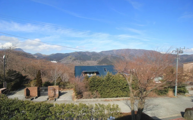 Hakone Gora Guam Dog