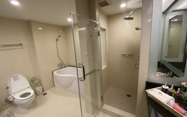 JJ Suites - Your Home on 11