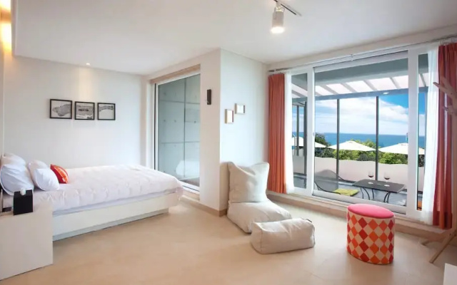 The Marine Pool Villa