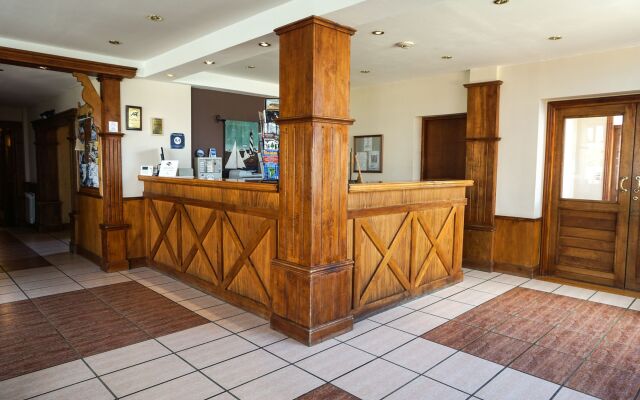 Hotel Los Ñires