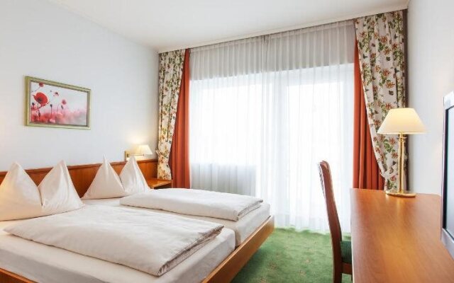 Landzeit Autobahn-Restaurant & Motor-Hotel St.Valentin