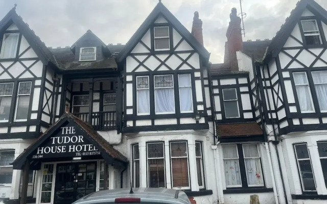 Tudor House Hotel