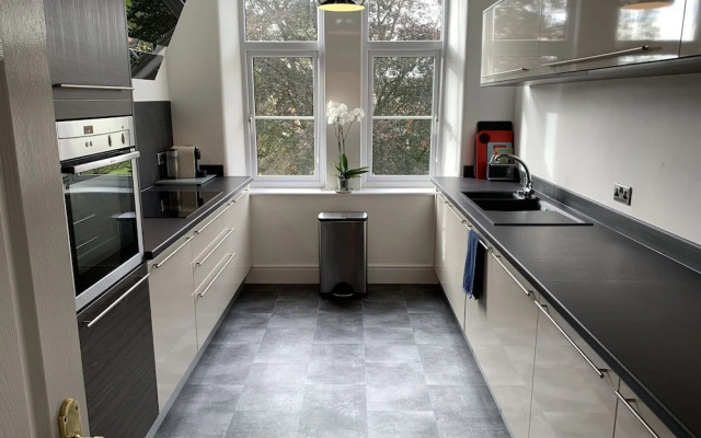 Stylish 3 Bed Apartment in Bristol