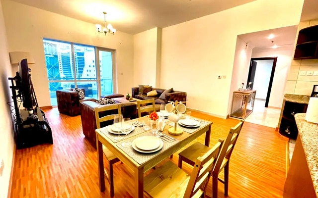 Great views in Dubai Marina -2bed