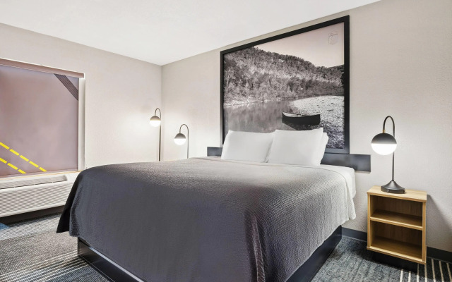 Super 8 by Wyndham Harrison AR