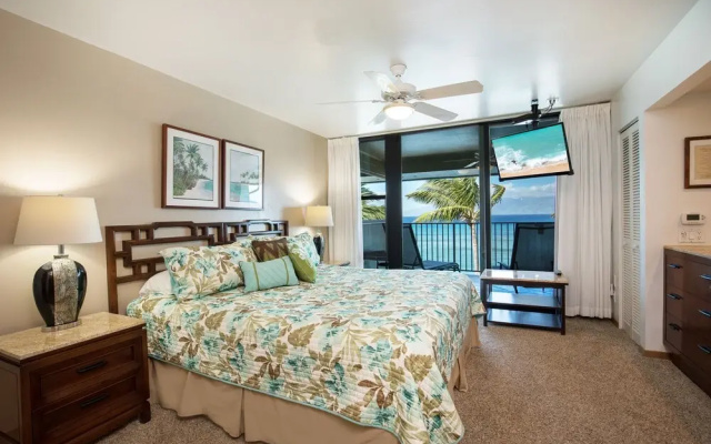 Love Heaven Overlooking the Pacific Noelani 307