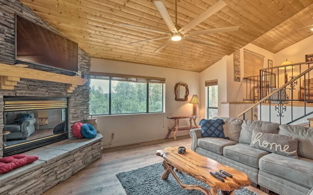 Cozy Pine Retreat w/ Private Hot Tub & Views