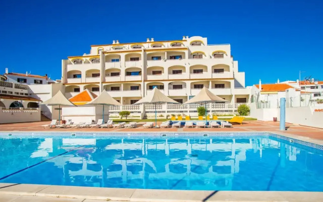 Akisol Albufeira Target