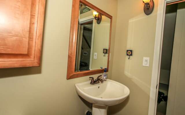 Felthaus Family Cabin