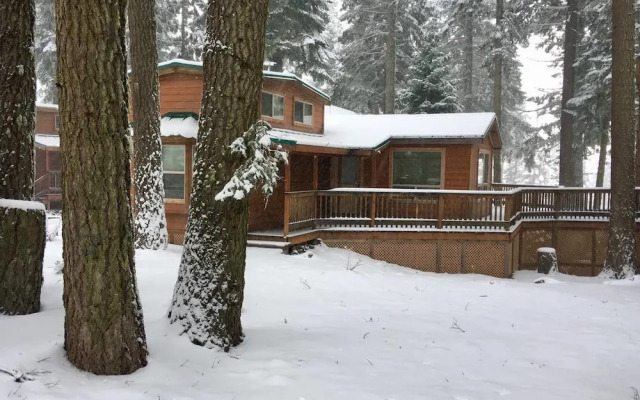 #39 & #40 Hyatt Lake Compound - Sleeps 12