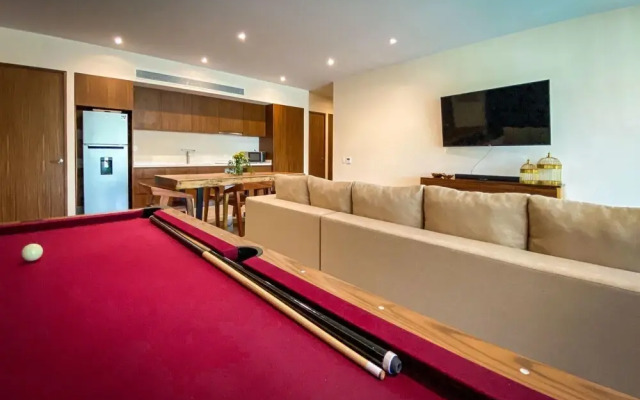 Friends and Family Luxury Apartment