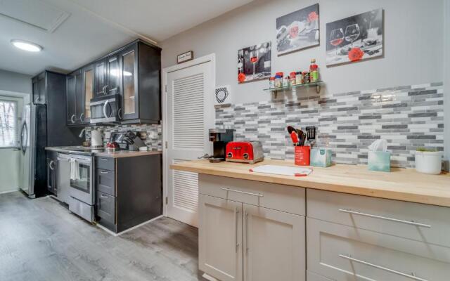 Hainsley Apartments at 1136