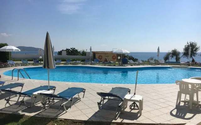 Ananias Hotel