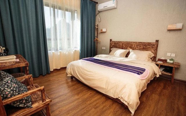 Guilin Lotus Hotel