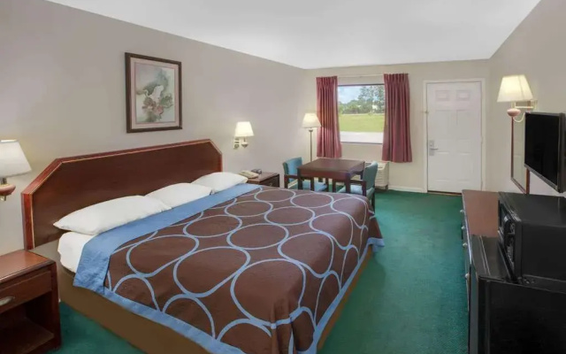 Super 8 by Wyndham Ocean Springs Biloxi