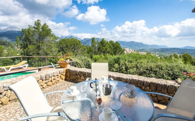 Villa in Mallorca With Private Pool