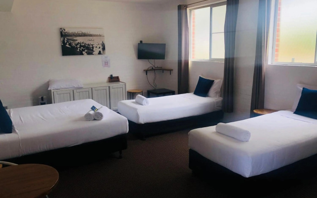 Pleasant Way River Lodge – Guest Rooms – Nowra