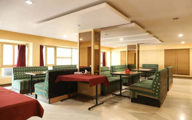 OYO 16260 Hotel Sunny International